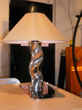 TMR- Tallers Metal·lúrgics Reus pie lampara